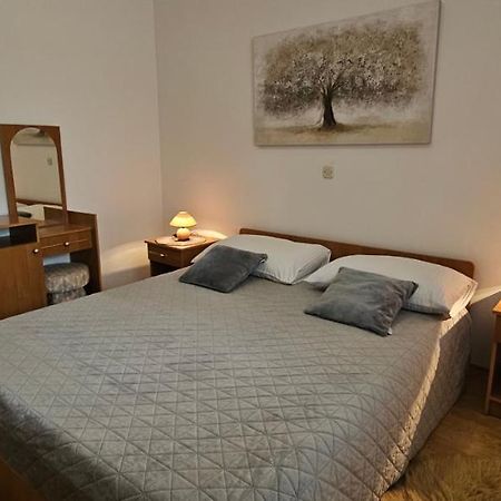 Andela Apartment プーラ エクステリア 写真